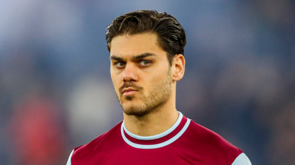 1Konstantinos Mavropanos