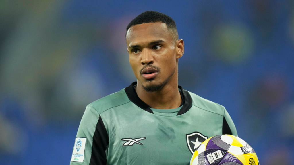 John Victor playing for Botafogo West Ham