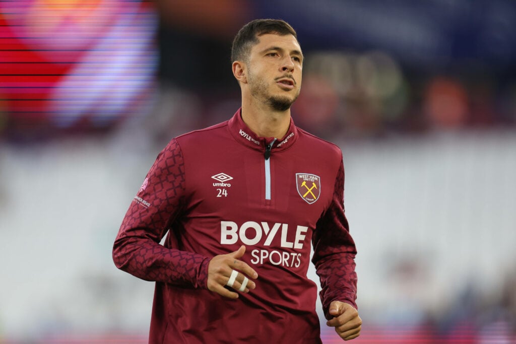 Guido Rodriguez warming up in pre-match training at West Ham