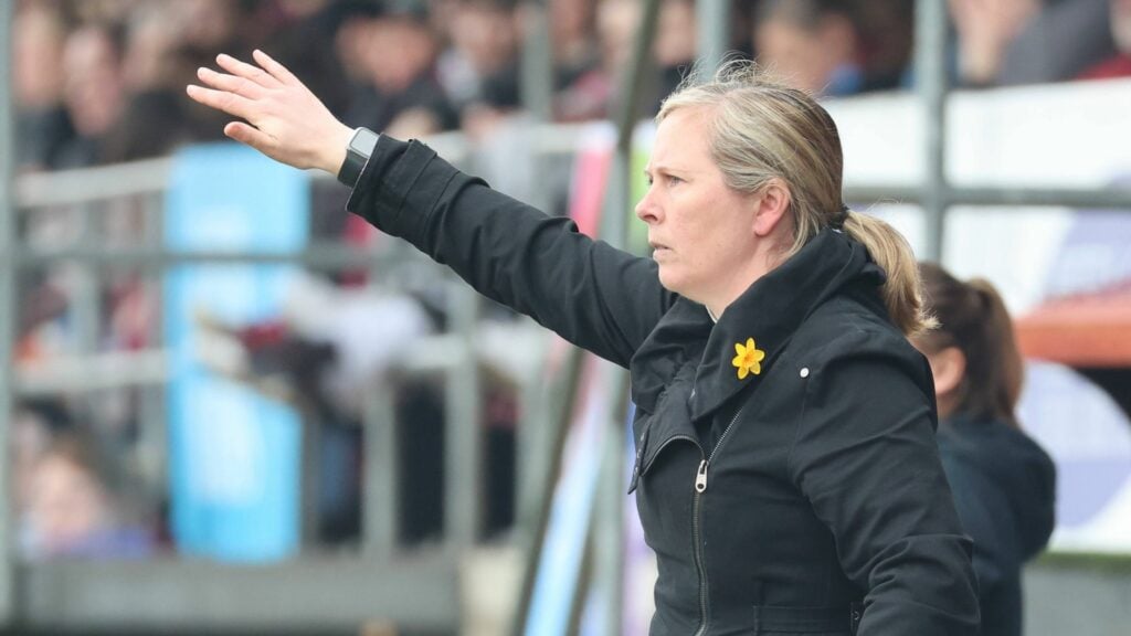 Rehanne Skinner issues instructions