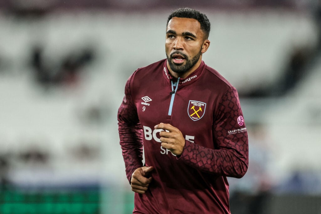 Callum Wilson warms up for West Ham