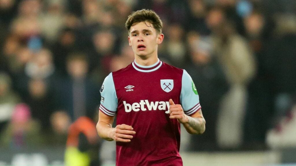 Lewis Orford in a West Ham kit