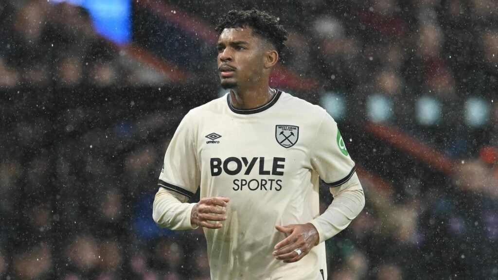 Luis Guilherme playing for West Ham