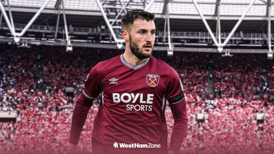 Santiago Gimenez in West Ham shirt