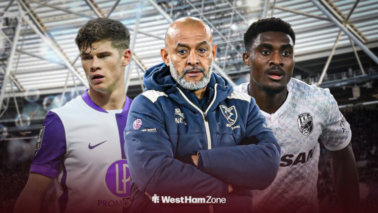 Nuno Espirito Santo next to Rafiu Durosinmi and Charlie Cresswell