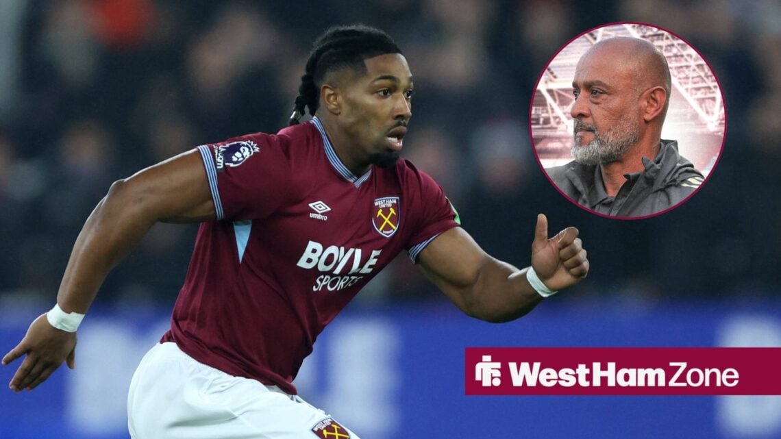 Adama Traore runs off the ball, while Nuno Espirito Santo watches on