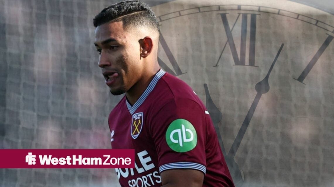 Keiber Lamadrid playing for West Ham