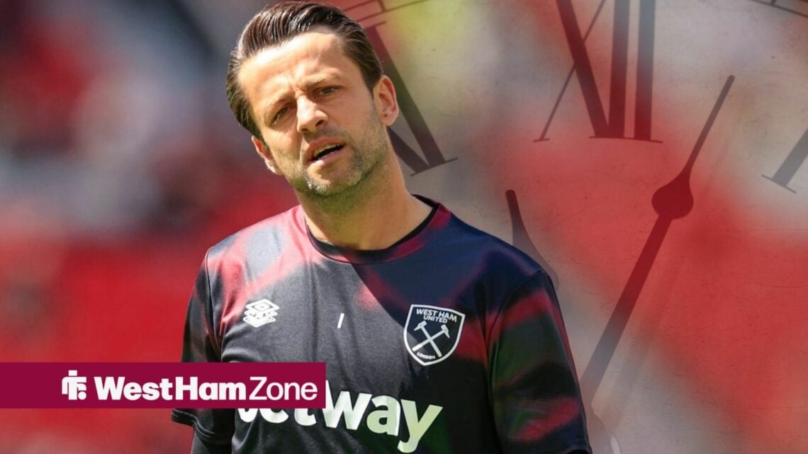 Lukasz Fabianski warming up for West Ham