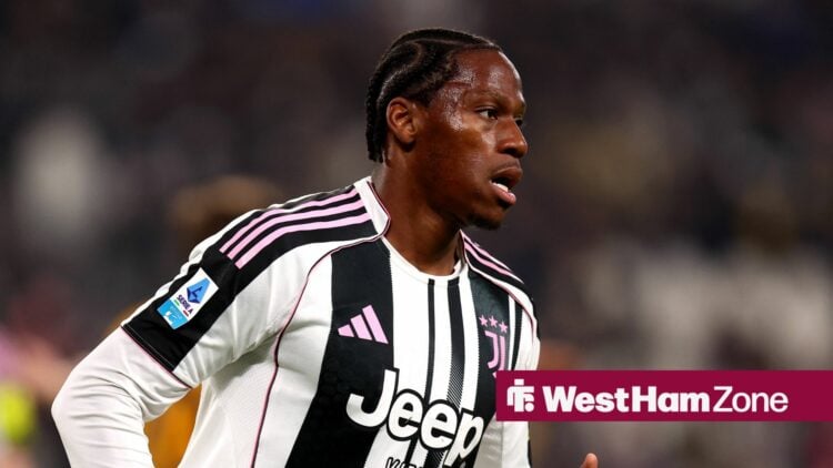 Jonathan David in action for Juventus