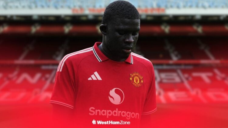 El Hadji Malick Diouf in a Manchester United shirt